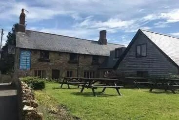 The Cottage, Lower St, West Chinnock