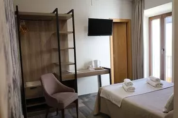 Hotel Hospedium Dlj Hostal Temático Desde La Judería