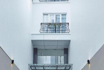 هتل آپارتمان 8b Apart