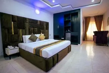 Hotel 247 Luxury