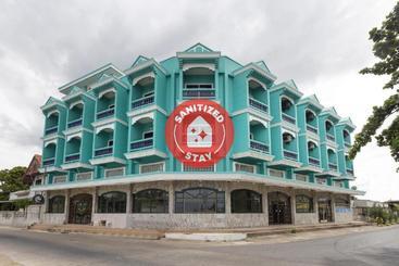 Hotel Capital O 912 Pr Beachfront Pranburi