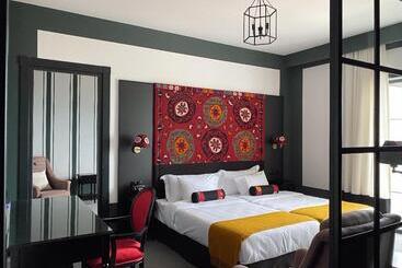 Hotel Esquisse Design