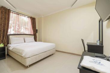 هتل Reddoorz Near City Walk Lippo Cikarang
