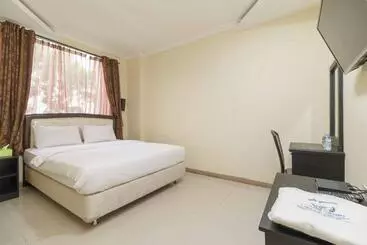 Hotel Reddoorz Near City Walk Lippo Cikarang