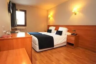 فندق & Spa Niunit