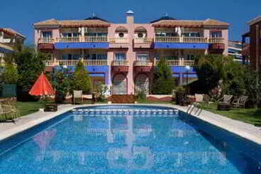 אתר נופש Apartamentos Marina Internacional