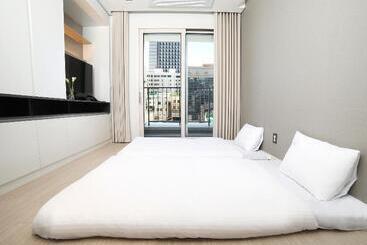 Aparthotel World State Hotel Sokcho