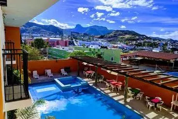 هتل Hacienda Morales
