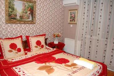 بنسيون Excellent Hostel Kutaisi