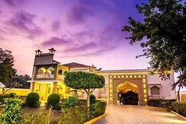 Lomakeskus Shani Vilas Ranthambore