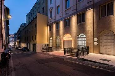 Szálloda Room Mate Filippo