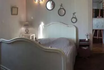 ベッドアンドブレックファースト Chambres D Hôtes   Les Vallées