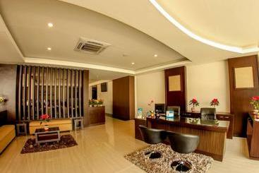 Отель Grage Malang