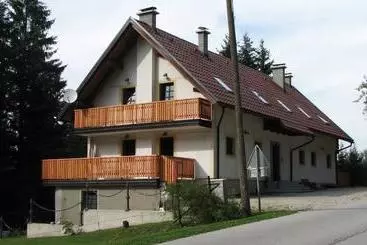 هتل Apartmaji Koželj