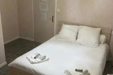 ホテル De La Forêt