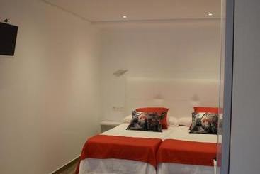 בית מלון כפרי Restaurante Racha