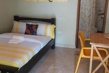 پانسیون Tusubira Village