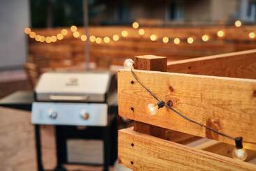 کلبه 2br Olympic Center Downtown