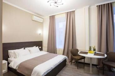 Khreshchatyk Apart Hotel Passage