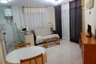 آپارتمان‌های توریست‌ها Apartamentos Olympia Center