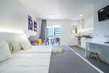 アパートホテル Skyview Hotel by LIVVO