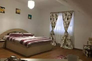 ペンション Unser Haus