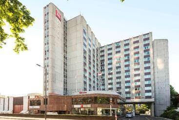هتل Ibis London Earls Court