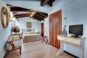 هتل Locanda Antico Fiore