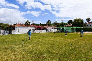 هتل Pedras Da Rainha