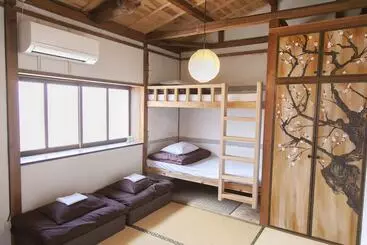 Retkeilymaja Fukuoka Guesthouse Ship