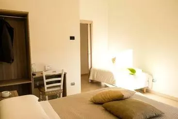 L&b Bed And Breakfast