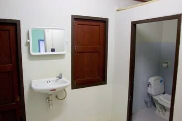 هتل Sichang Shine Khao Resort