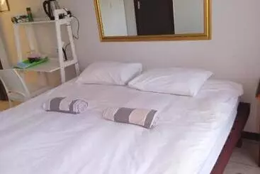 Xenia Bed & Breakfast