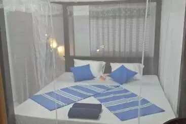 Pensione Midigama Villa Resort