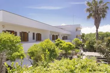 Aparthotel Residence Borgo Latino  Localo