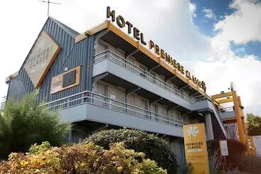 Отель Première Classe Clermont Ferrand Aubière