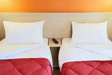 Отель Premiere Classe Plaisir