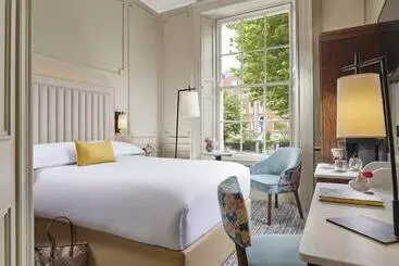 호텔 Waterloo Town House & Suites