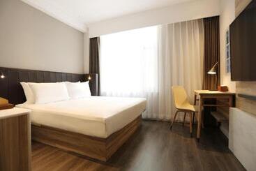 Hanting Premium Hotel Changchun Railway Station