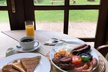 Bed and Breakfast The Carew Arms