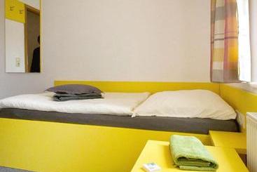 Pension Und Tagungsstätte Bb