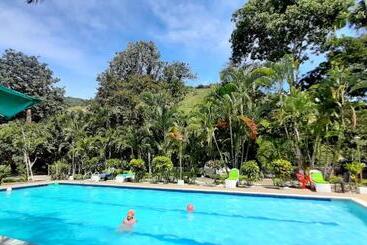 Hotel Campestre La Gaitana