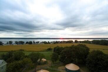 Yale Manor B&b & Yurt Glamping