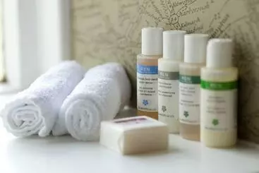 The Manor At Sway – Hotel, Restaurant And Gardens