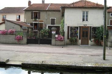 ペンション Chez Monique