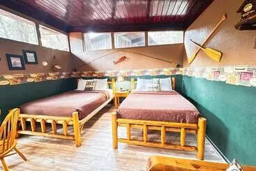 Redwoods River Resort & Campground