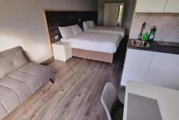 Hotel Ardilaun Guesthouse Self Catering