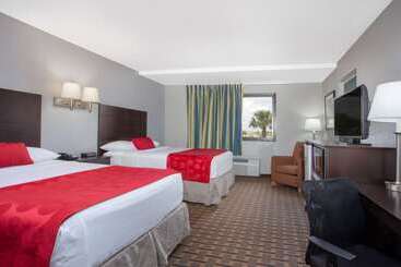 호텔 Ramada By Wyndham Davenport Orlando South