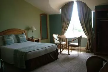 Woodlands Hotel & Leisure Centre