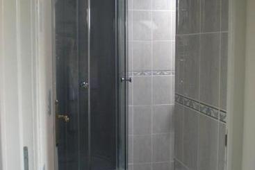 ベッドアンドブレックファースト Les Voiles Vertes